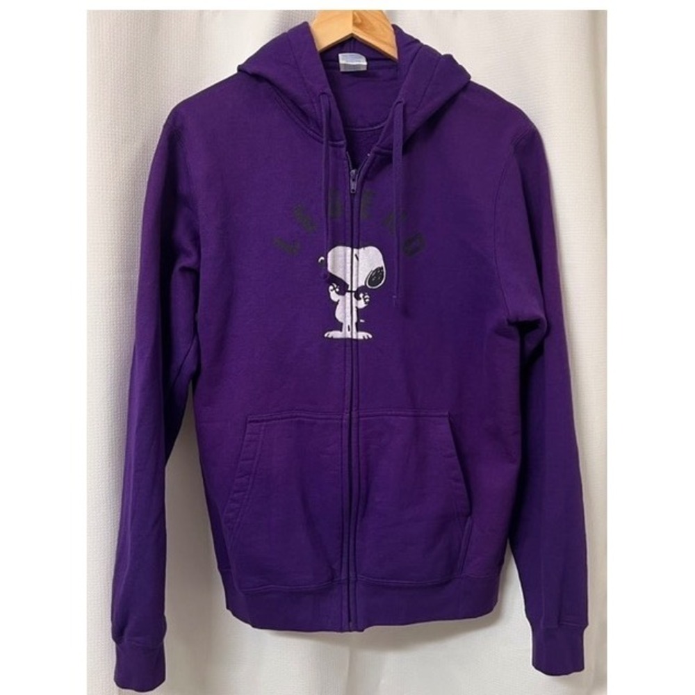 Vintage Vibe Peanuts Graphic "Snoopy" Purple Sweatshirt Classic Unisex Style M